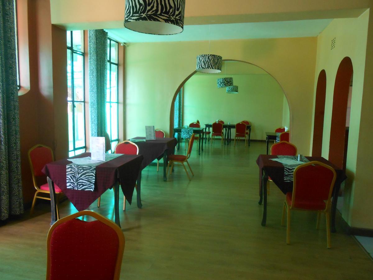 Central Hotel Nyeri Kültér fotó