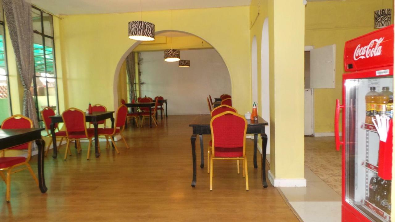 Central Hotel Nyeri Kültér fotó